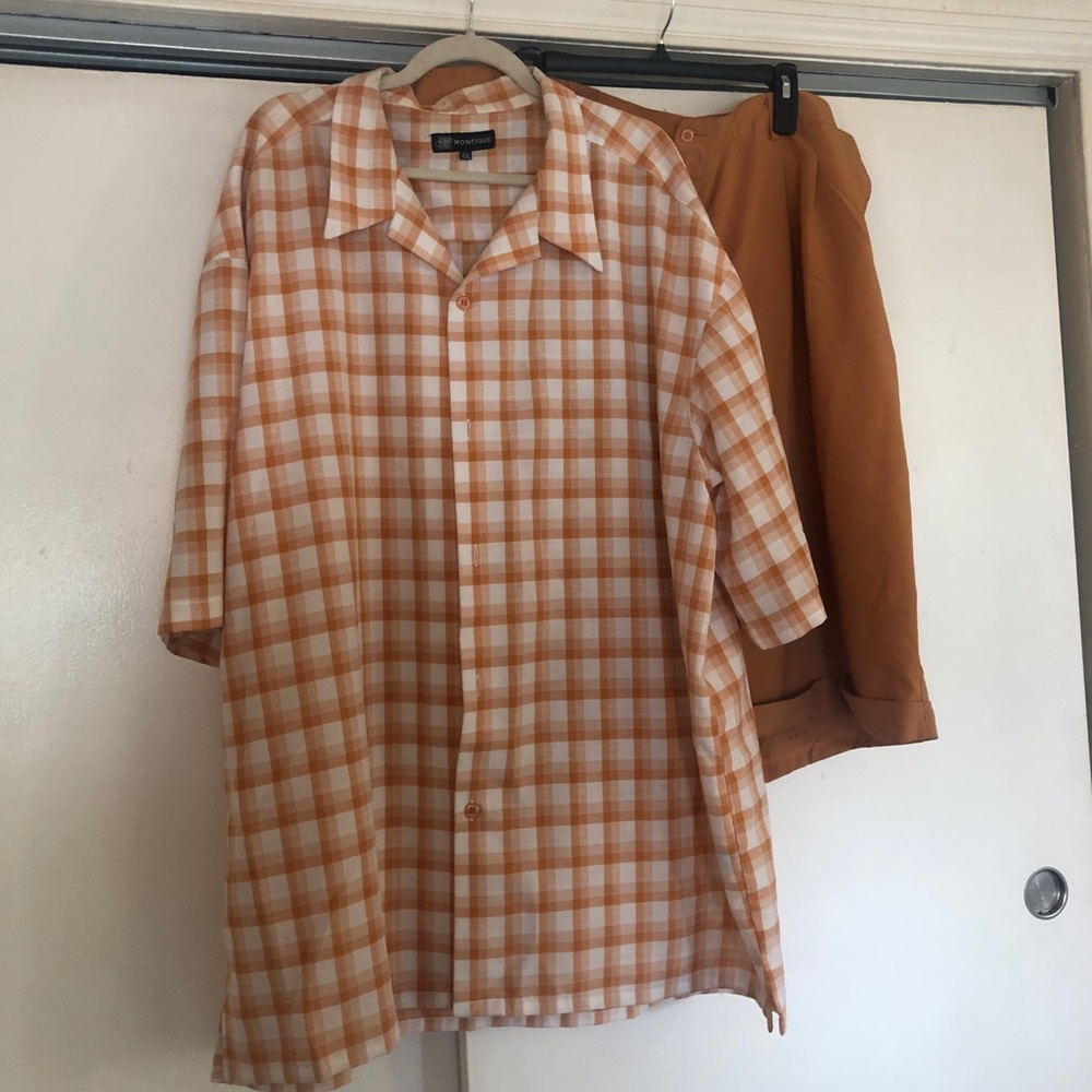 Matching shirt/short set